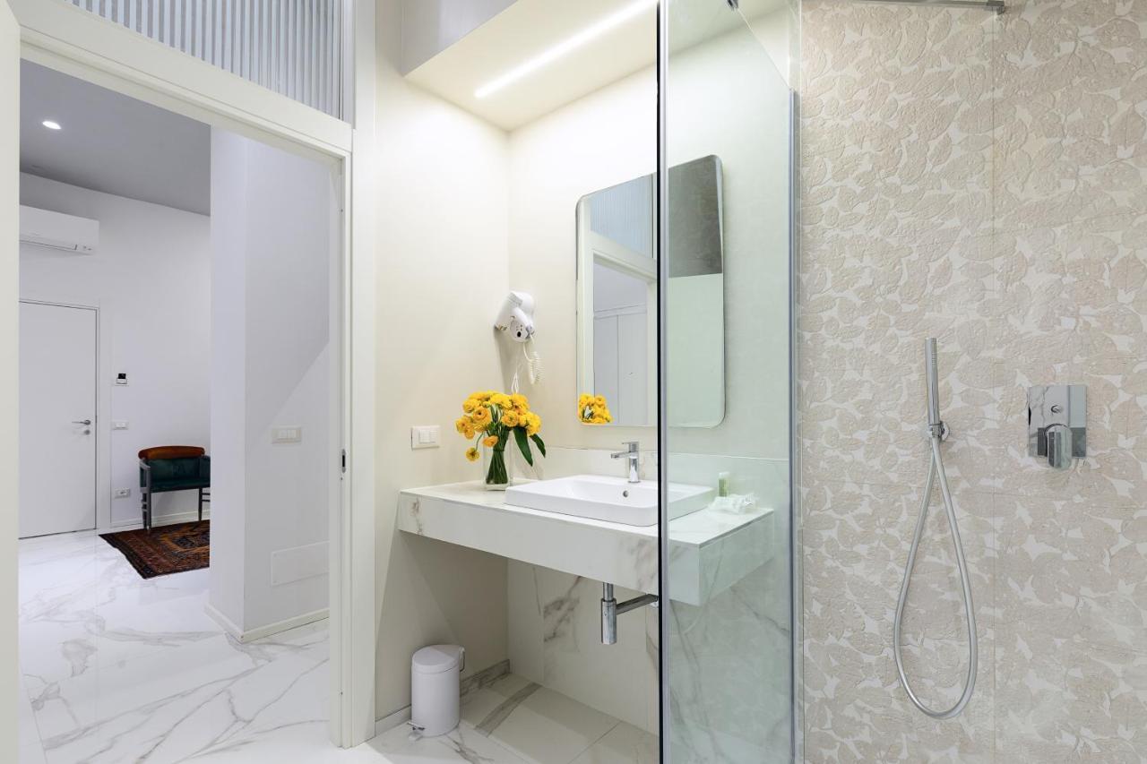 Cavour Suites Guest House Рим Экстерьер фото