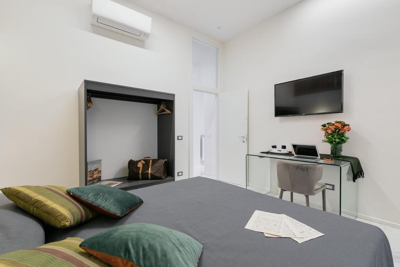 Cavour Suites Guest House Рим Экстерьер фото