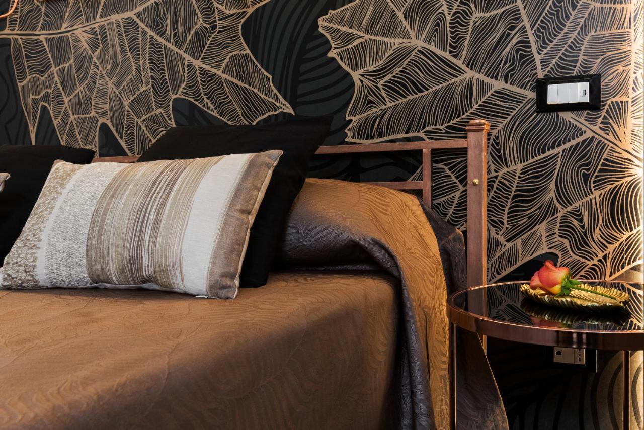 Cavour Suites Guest House Рим Экстерьер фото