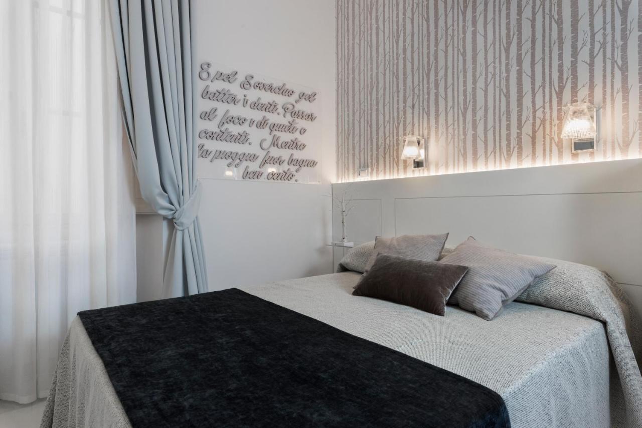 Cavour Suites Guest House Рим Экстерьер фото